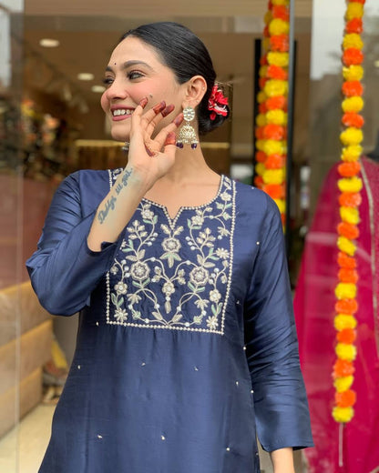 Premium Silk Festive Outfit – tijori threads collection