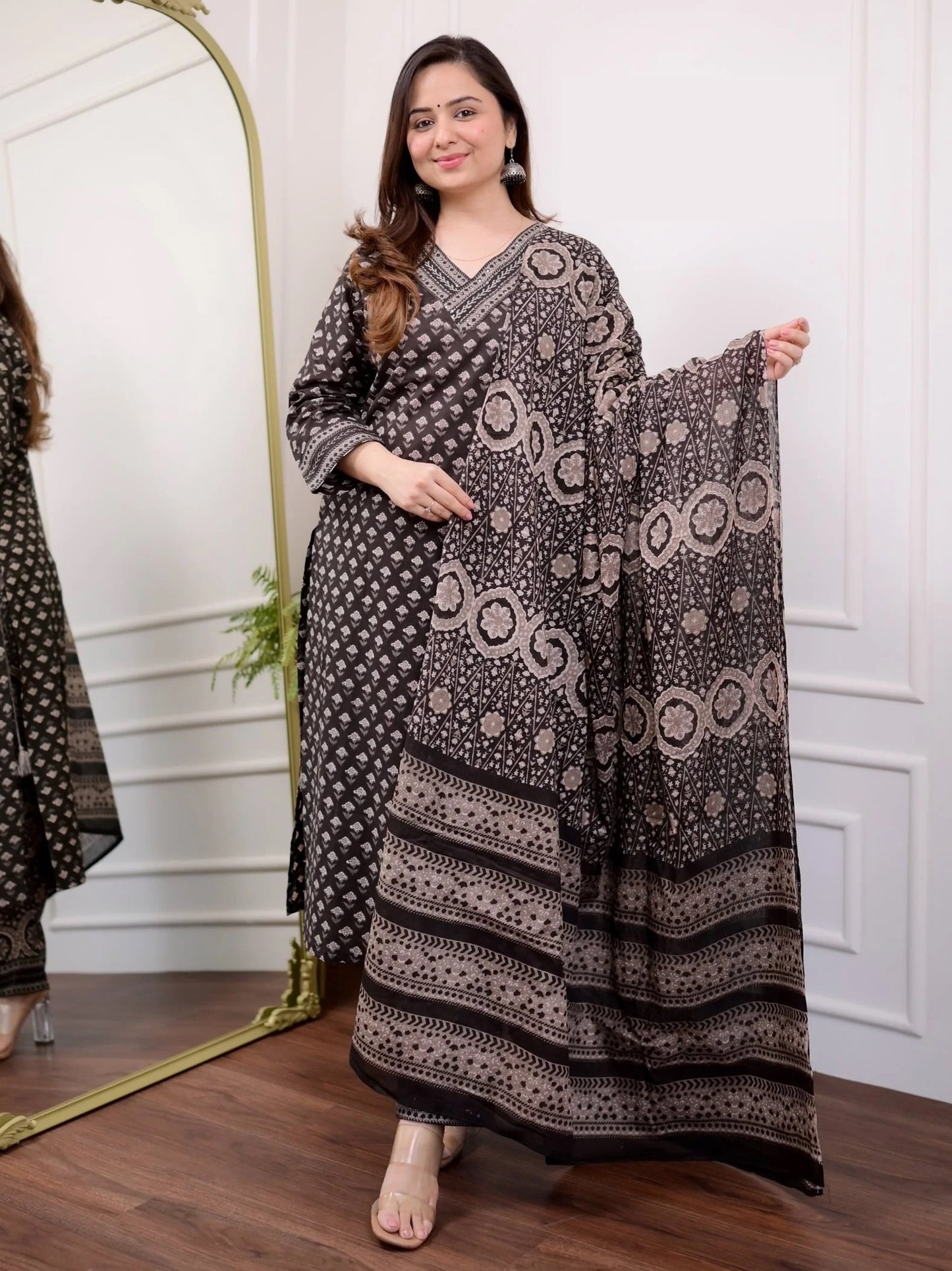 Black Embroidered Viscose Rayon Kurta Set with Pant & Dupatta for Women