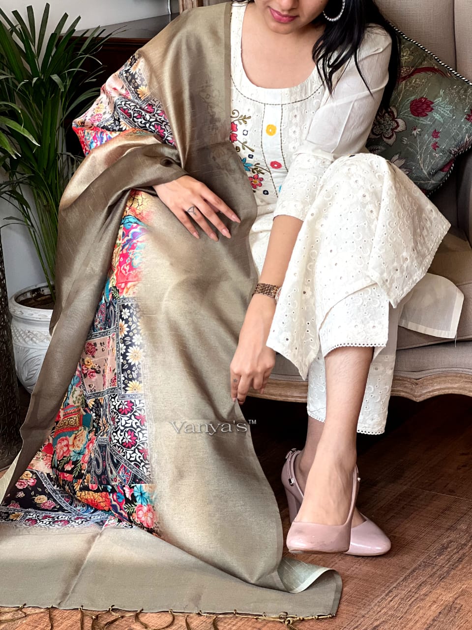 Cream Schiffli Suit Set with Tassel Dupatta