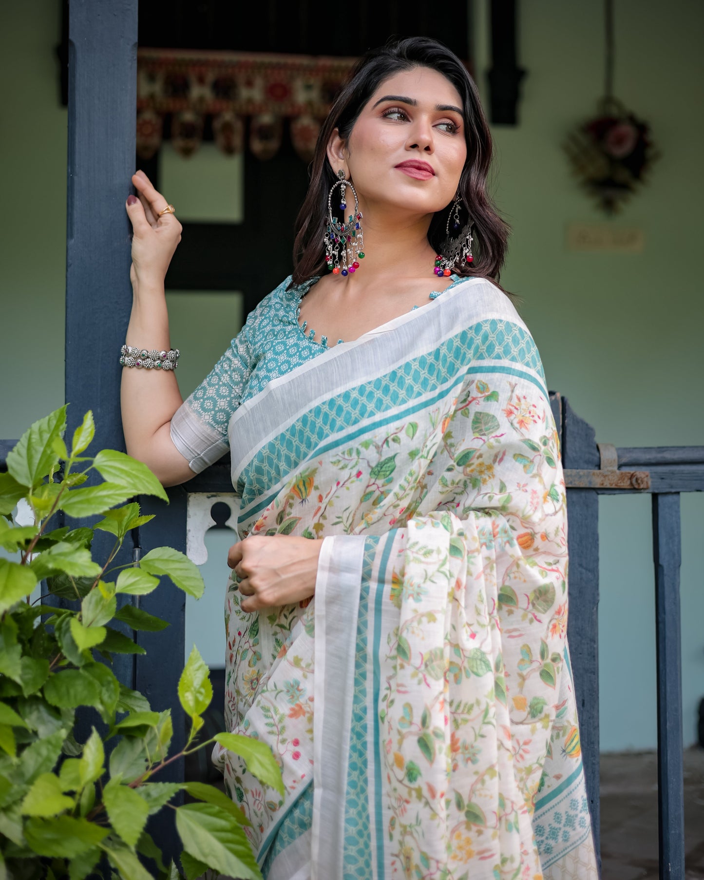 Elegant Floral Printed Pure Cotton Linen Saree in Ivory with Teal Border and Blouse, Tassels on Edges