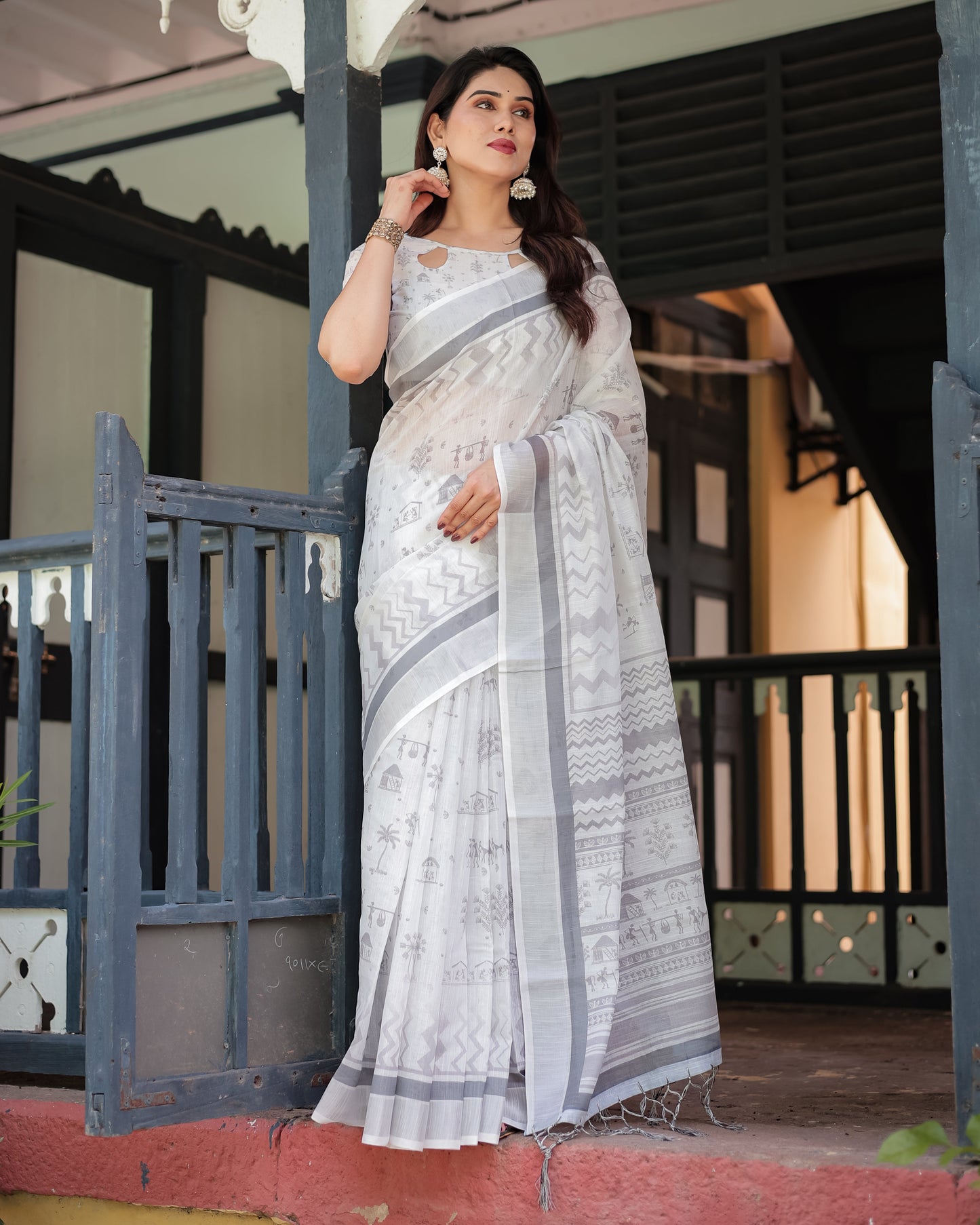 Elegant Pure Cotton Linen Saree with Intricate Grey and White Pattern, Complete with Blouse and Tassels