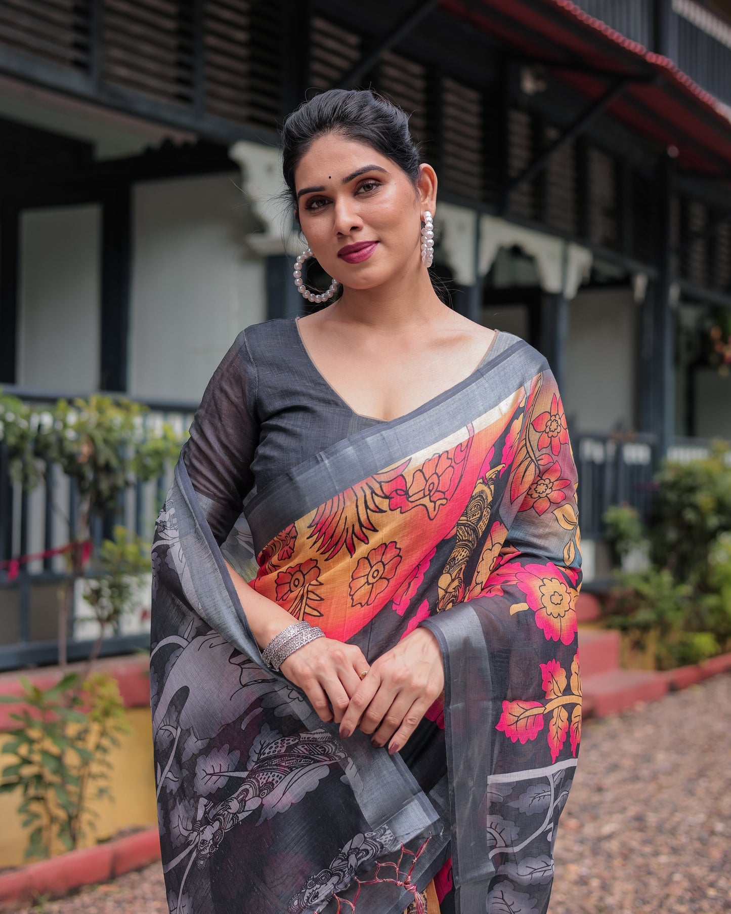 Multicolor Floral Design Pure Cotton Linen Saree with Blouse and Tassels