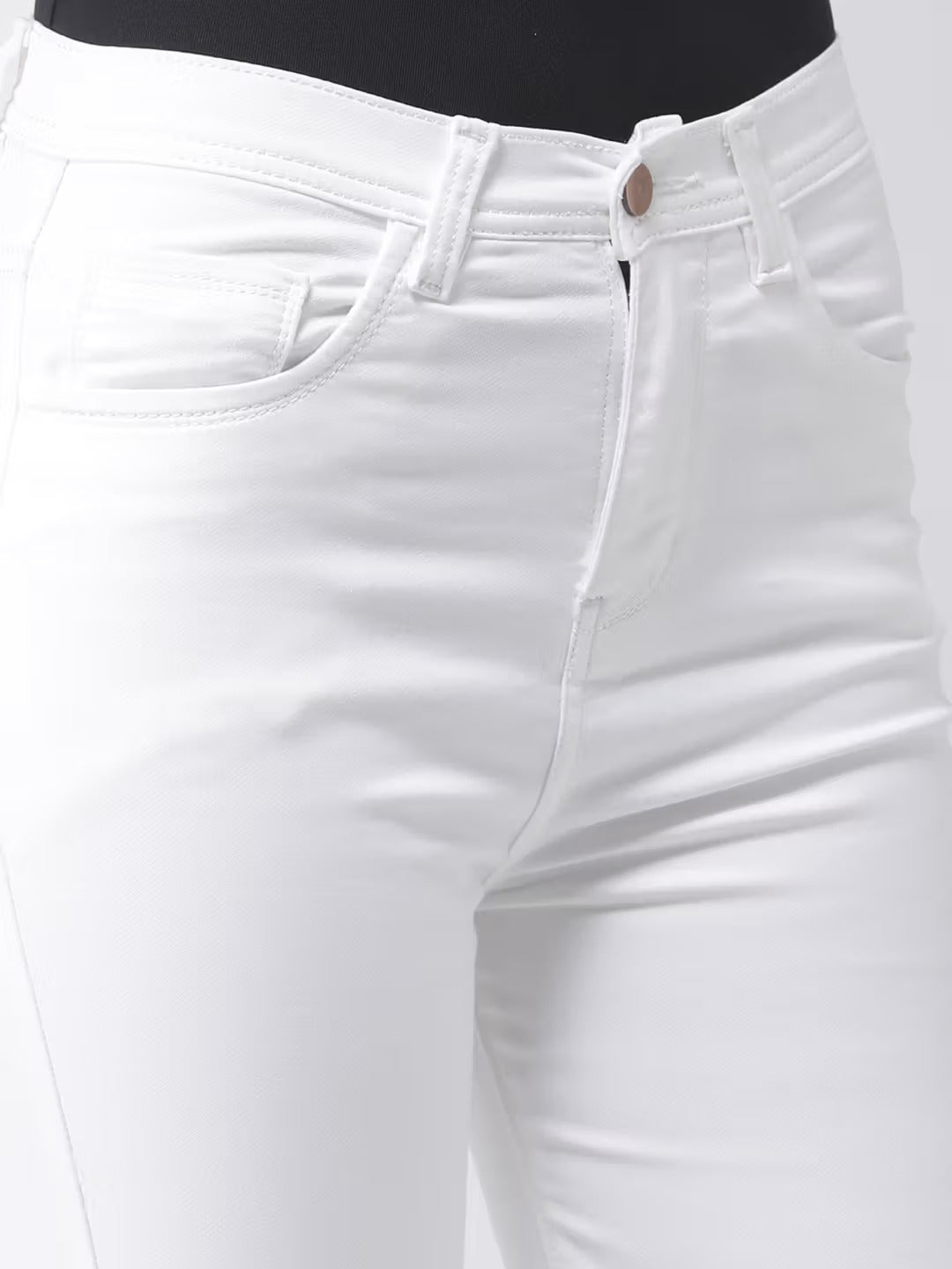 Women’s White Wide-Leg Mid-Rise Jeans – Clean Look, No Fade