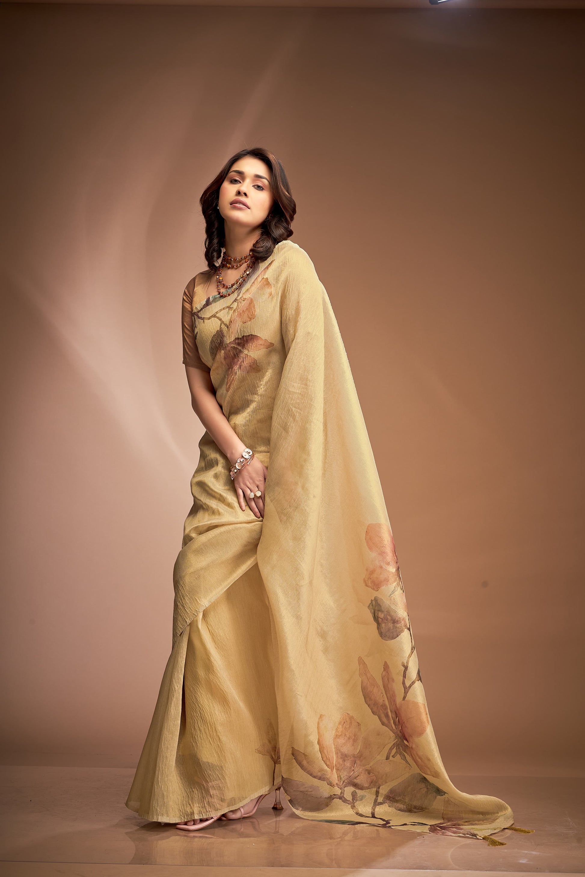 Kala Jamun Royal Queen Zari Crushed Tissue Saree with luxurious fabric and intricate detailing