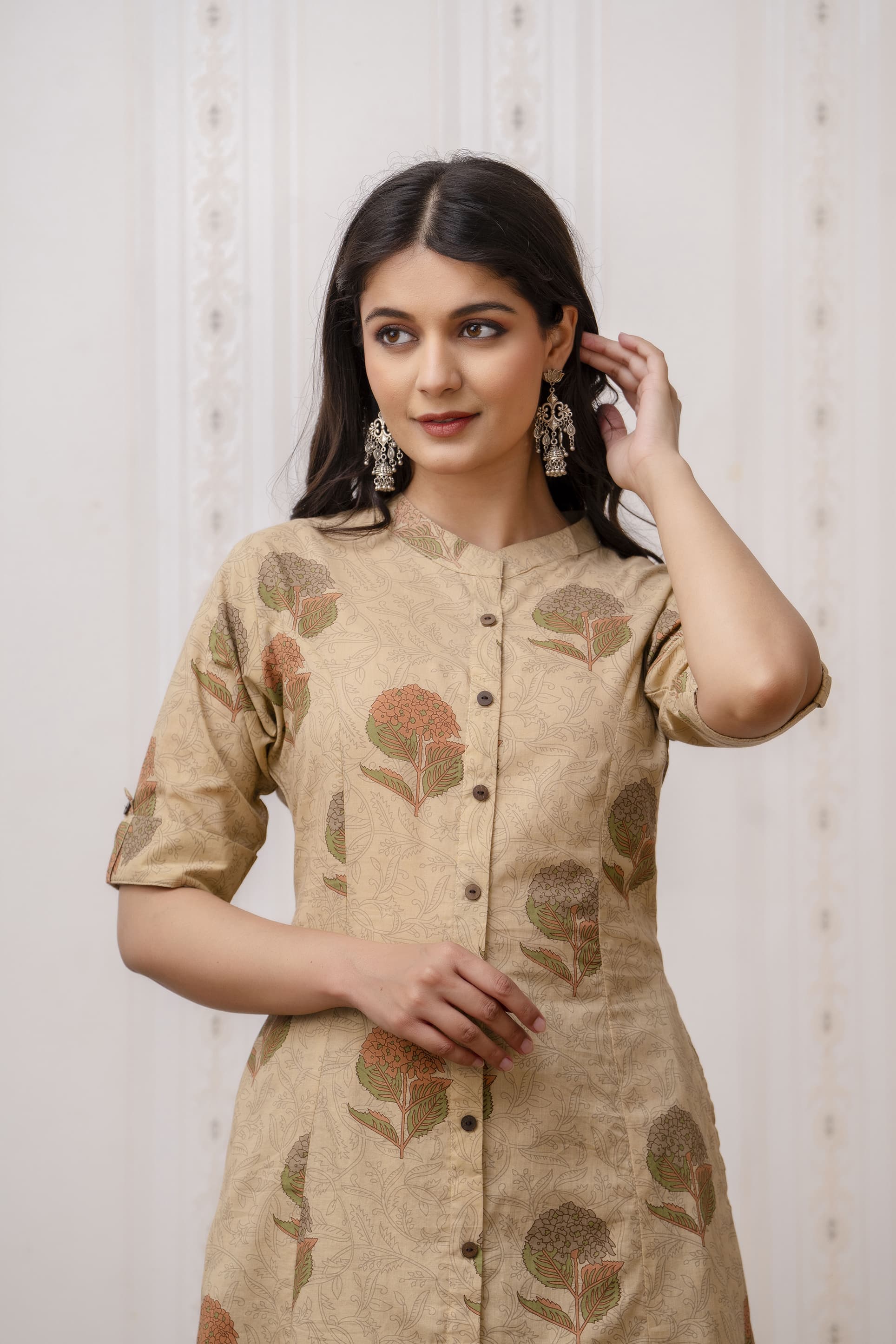 Princess Cut Kurti with Both Side Pockets – Close-Up