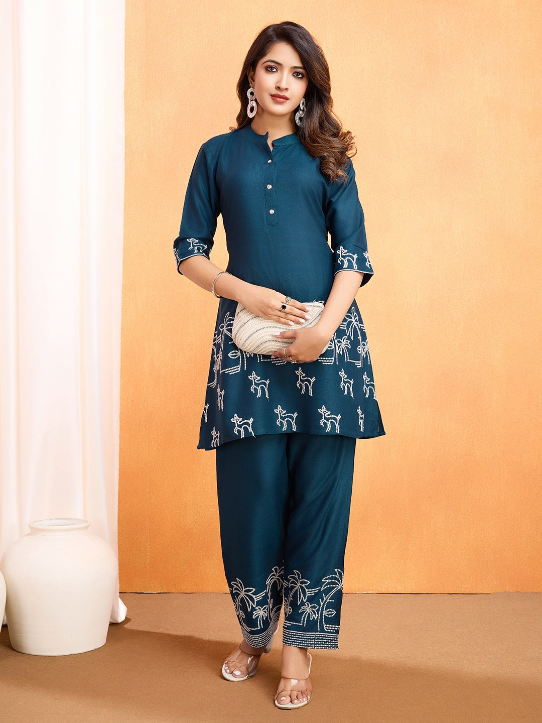 Stylish Kurti Set with Embroidery Work – Close-Up