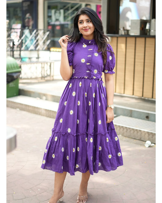 Stylish Cotton Midi Dress for Women – Lifestyle Look