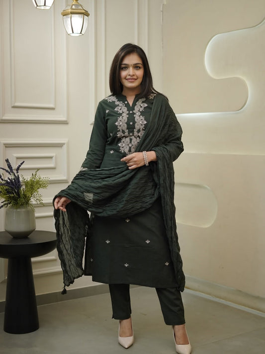 Rayon Slub embroidered kurta set with Chanderi dupatta