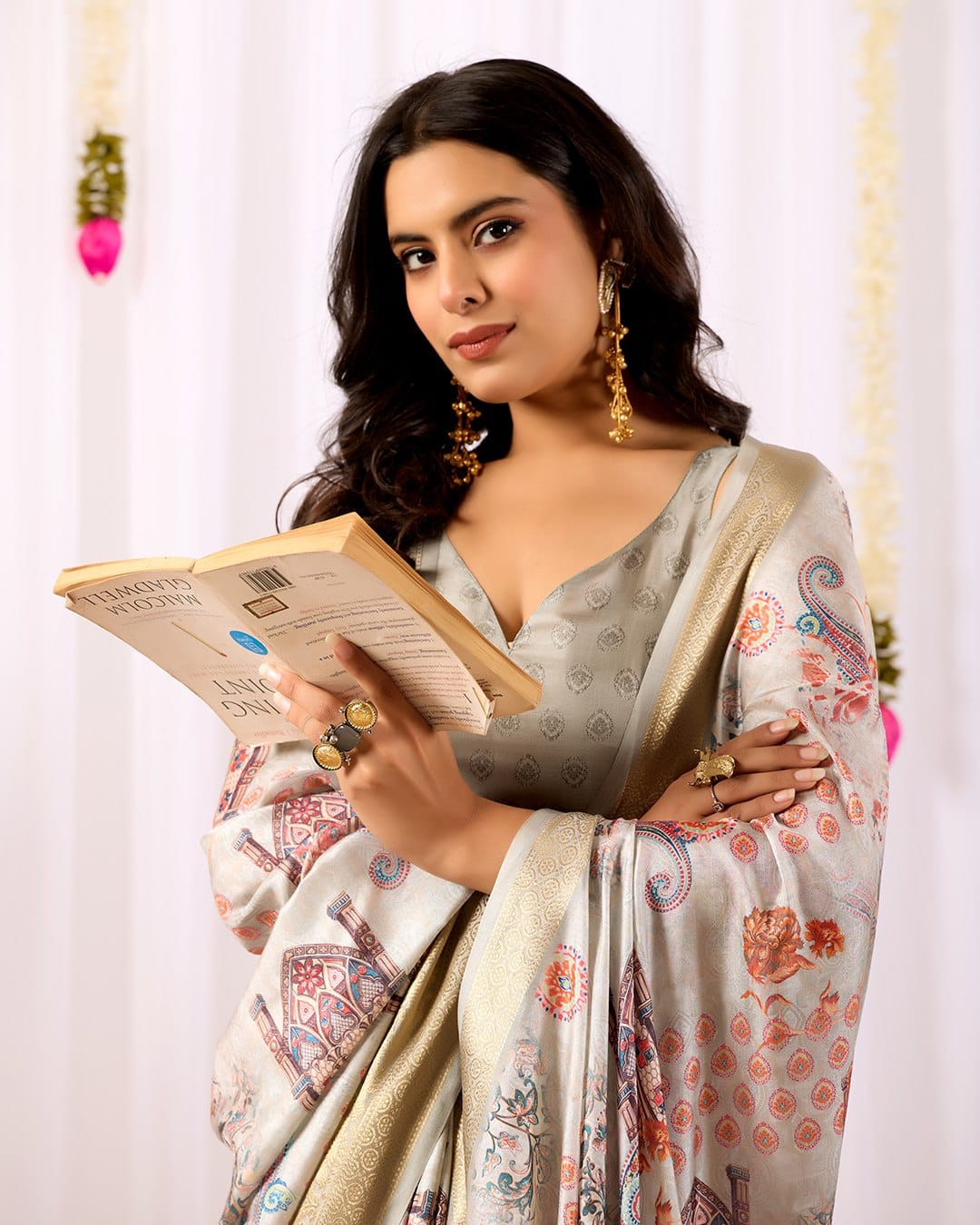 Lichi Silk Saree in royal ethnic motifs