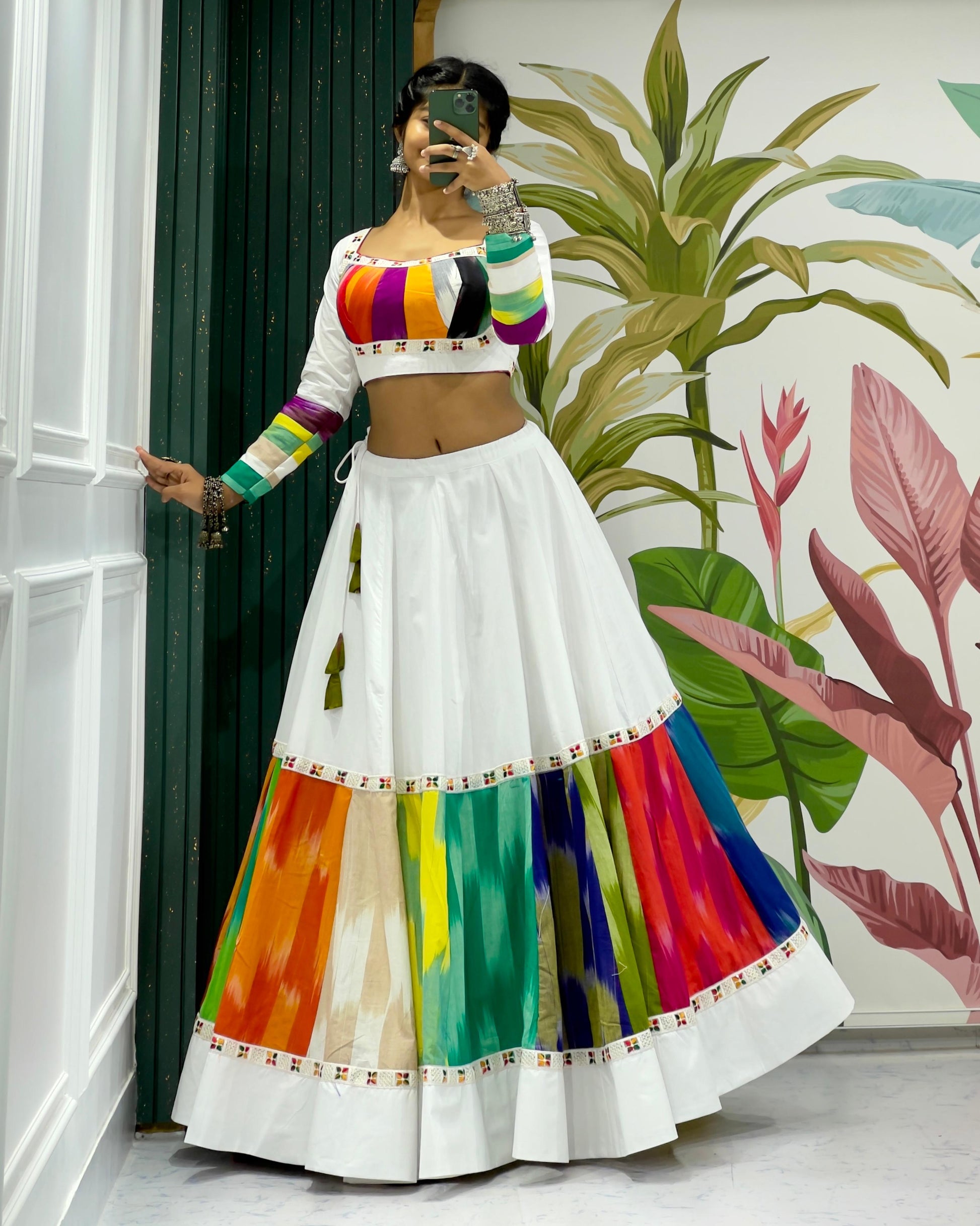 7 Meter Flair Mirror Work Lehenga – Navratri Lehenga Choli 2025